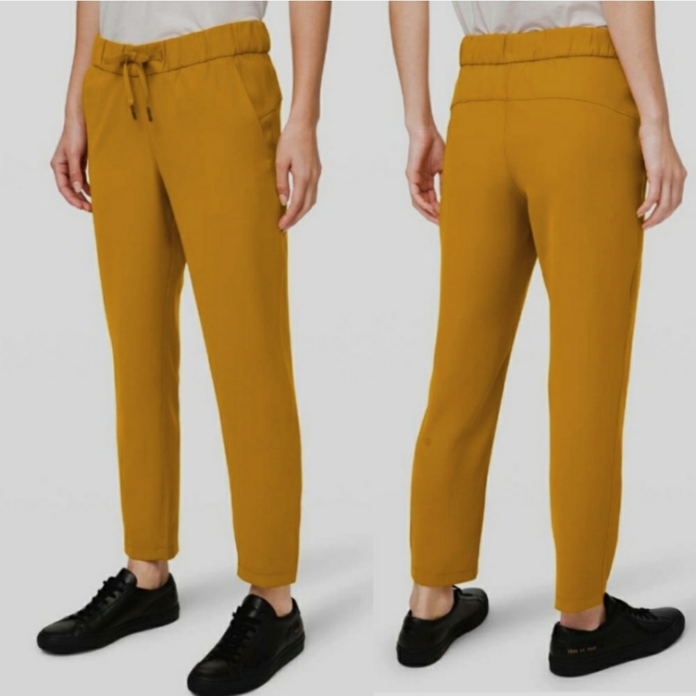 Lululemon On The Fly 7/8 pant in Fool's Gold